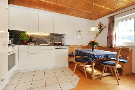 Haus Madrisella Apartment *