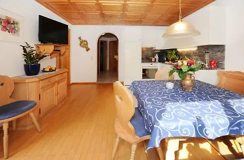 Apartment Haus Madrisella